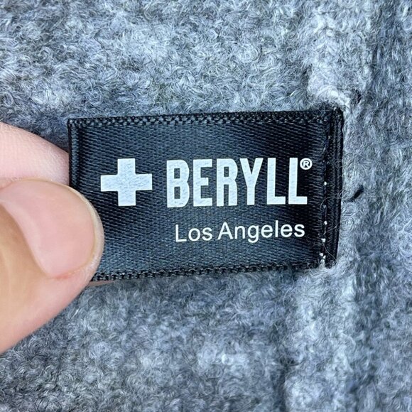 Beryll Women's Fringed Cashmere Cape Sweater OS - Picture 7 of 10